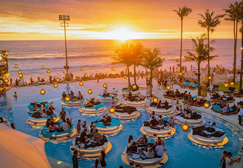 FINNS Beach Club